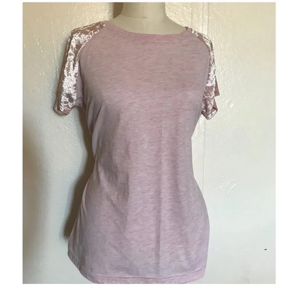 Light pink velvet short sleeves top - Picture 3 of 6